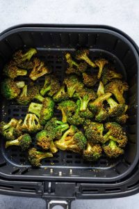 air-fryer-broccoli